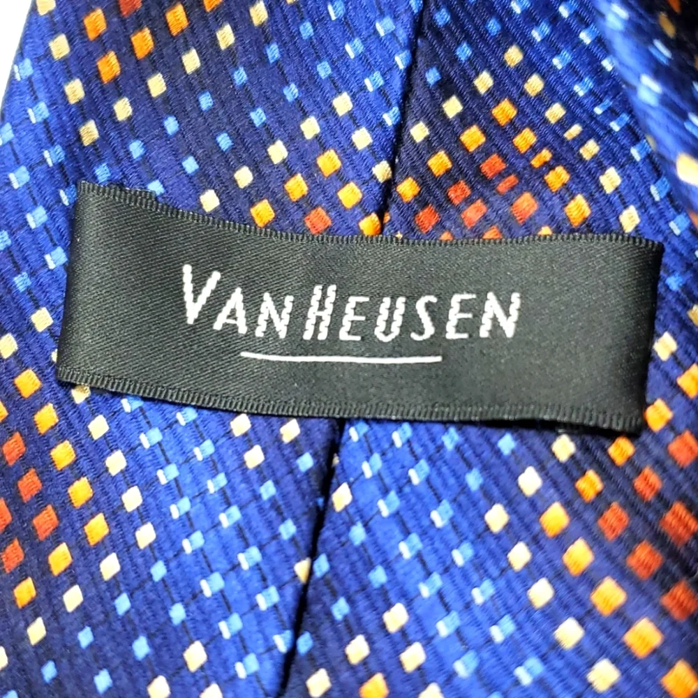 VAN HEUSEN Geometric Tiny Cubes Blue Brown Silk Tie EUC